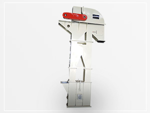 牽引構(gòu)件為鋼絲繩膠帶，強(qiáng)度大，可以垂直輸送散狀物料